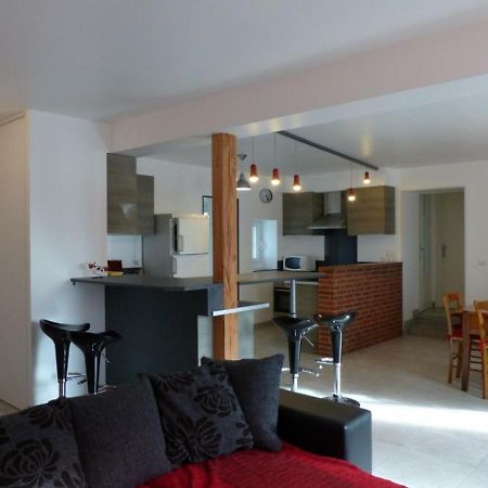Maison Renovee Avec Cour Privee, Proche De Gannat, 3 Chambres, Animaux Acceptes, Equipements Modernes. - Fr-1-489-37 Poezat Luaran gambar