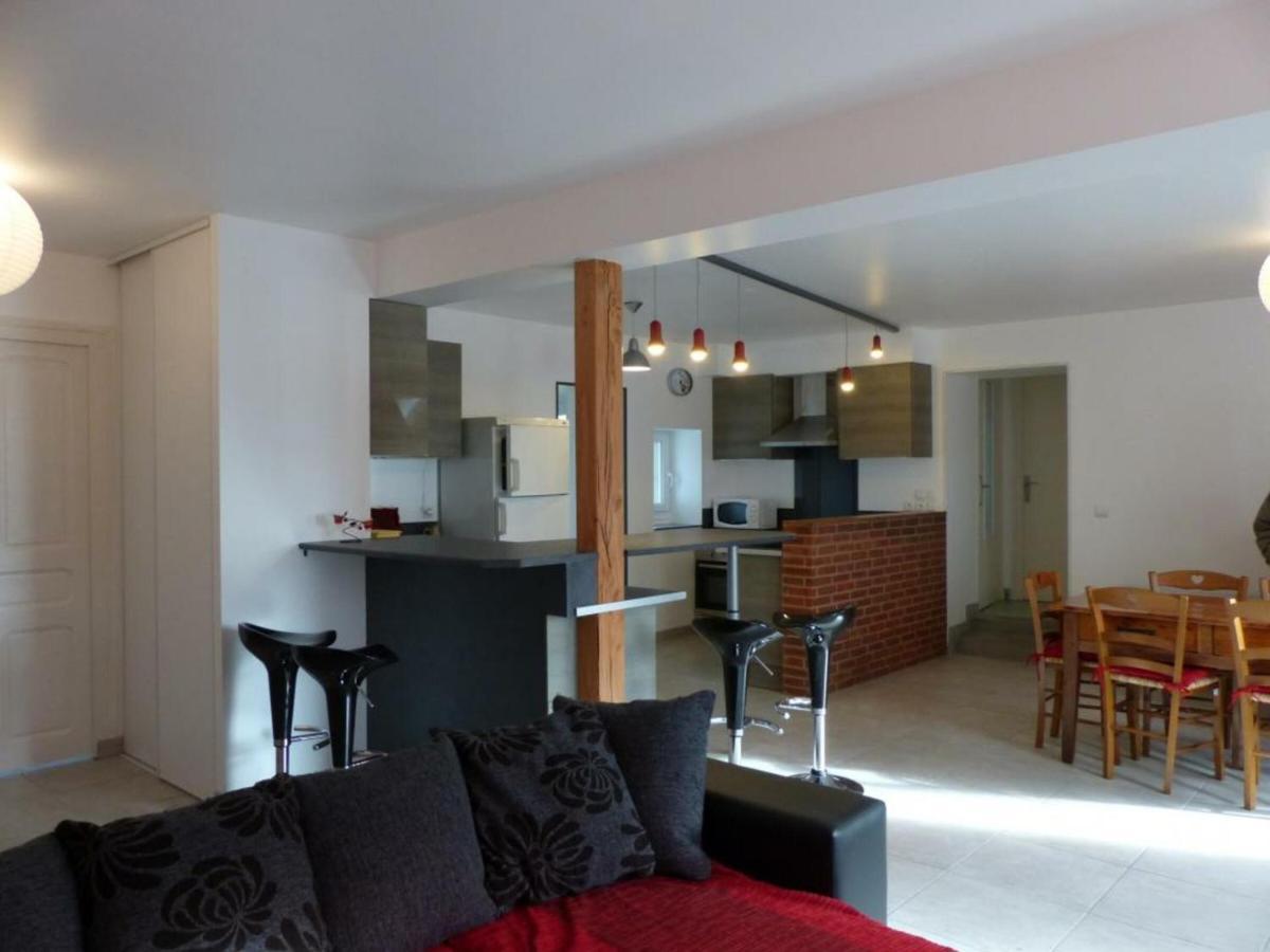 Maison Renovee Avec Cour Privee, Proche De Gannat, 3 Chambres, Animaux Acceptes, Equipements Modernes. - Fr-1-489-37 Poezat Luaran gambar