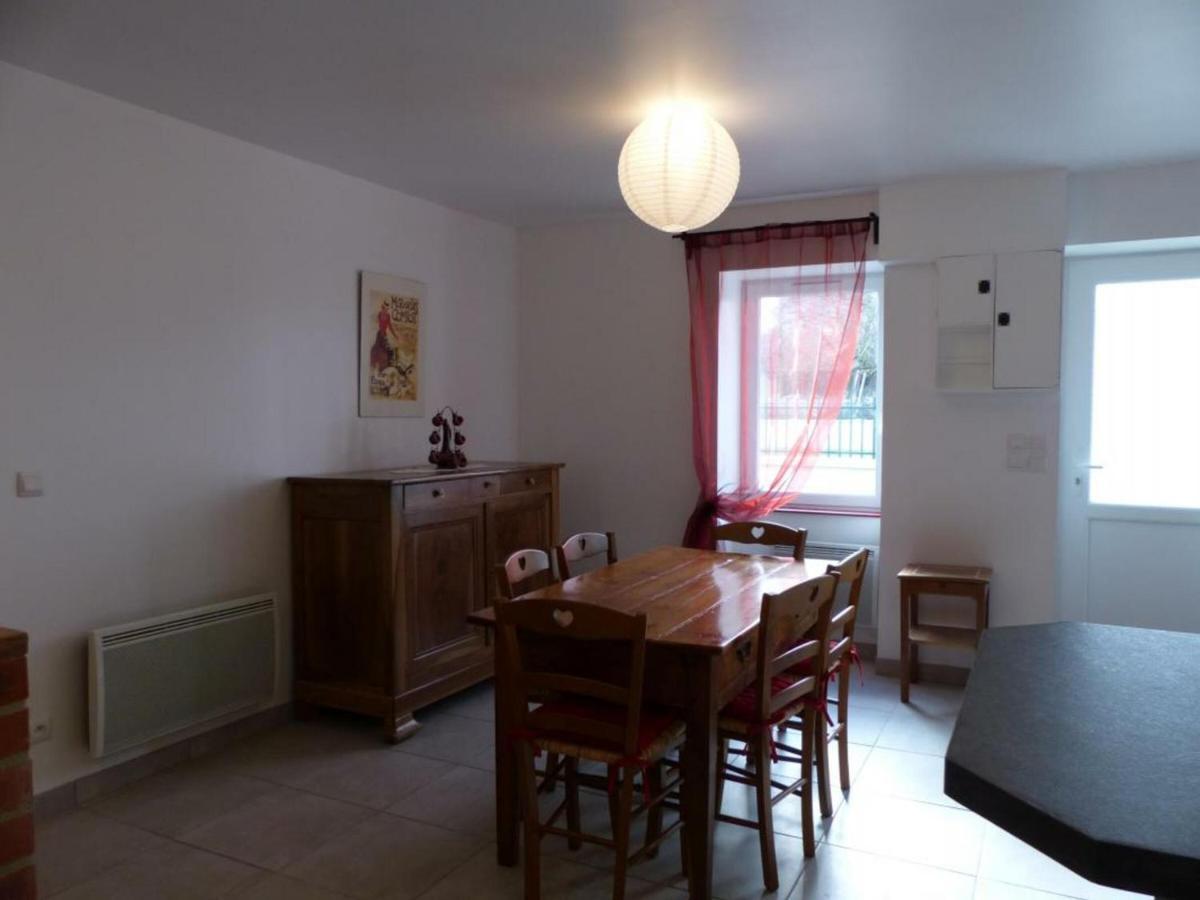 Maison Renovee Avec Cour Privee, Proche De Gannat, 3 Chambres, Animaux Acceptes, Equipements Modernes. - Fr-1-489-37 Poezat Luaran gambar