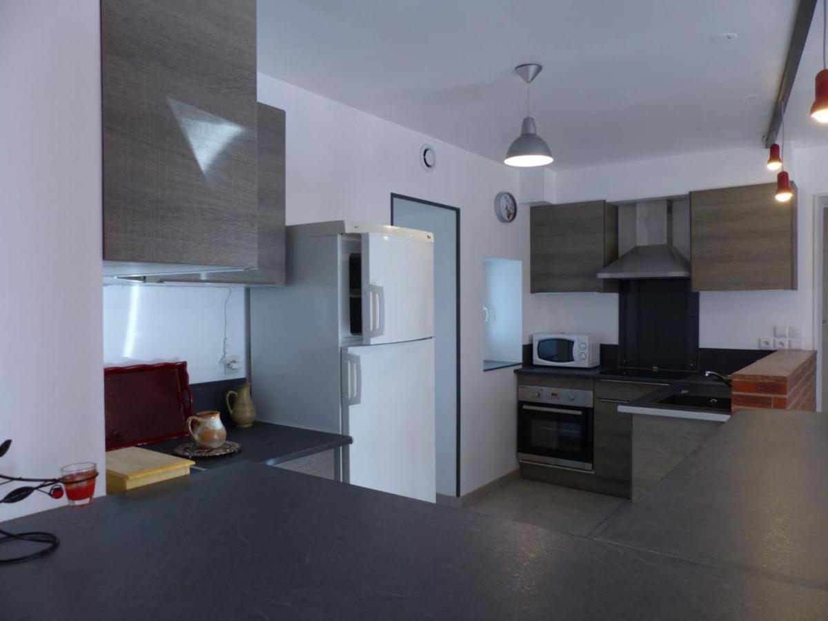 Maison Renovee Avec Cour Privee, Proche De Gannat, 3 Chambres, Animaux Acceptes, Equipements Modernes. - Fr-1-489-37 Poezat Luaran gambar