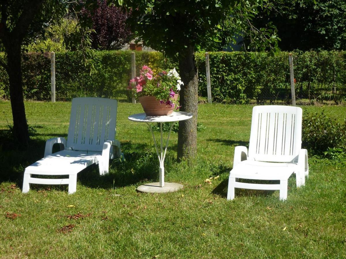Maison Renovee Avec Cour Privee, Proche De Gannat, 3 Chambres, Animaux Acceptes, Equipements Modernes. - Fr-1-489-37 Poezat Luaran gambar