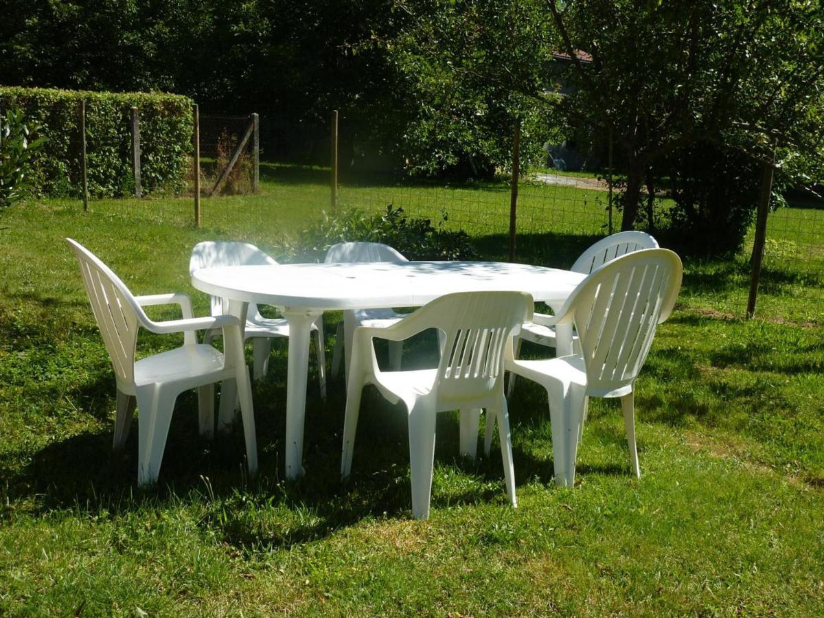 Maison Renovee Avec Cour Privee, Proche De Gannat, 3 Chambres, Animaux Acceptes, Equipements Modernes. - Fr-1-489-37 Poezat Luaran gambar